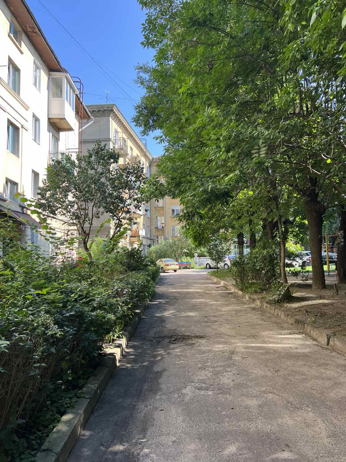 Продаж! 2 км квартира! Вул.Острограцьких