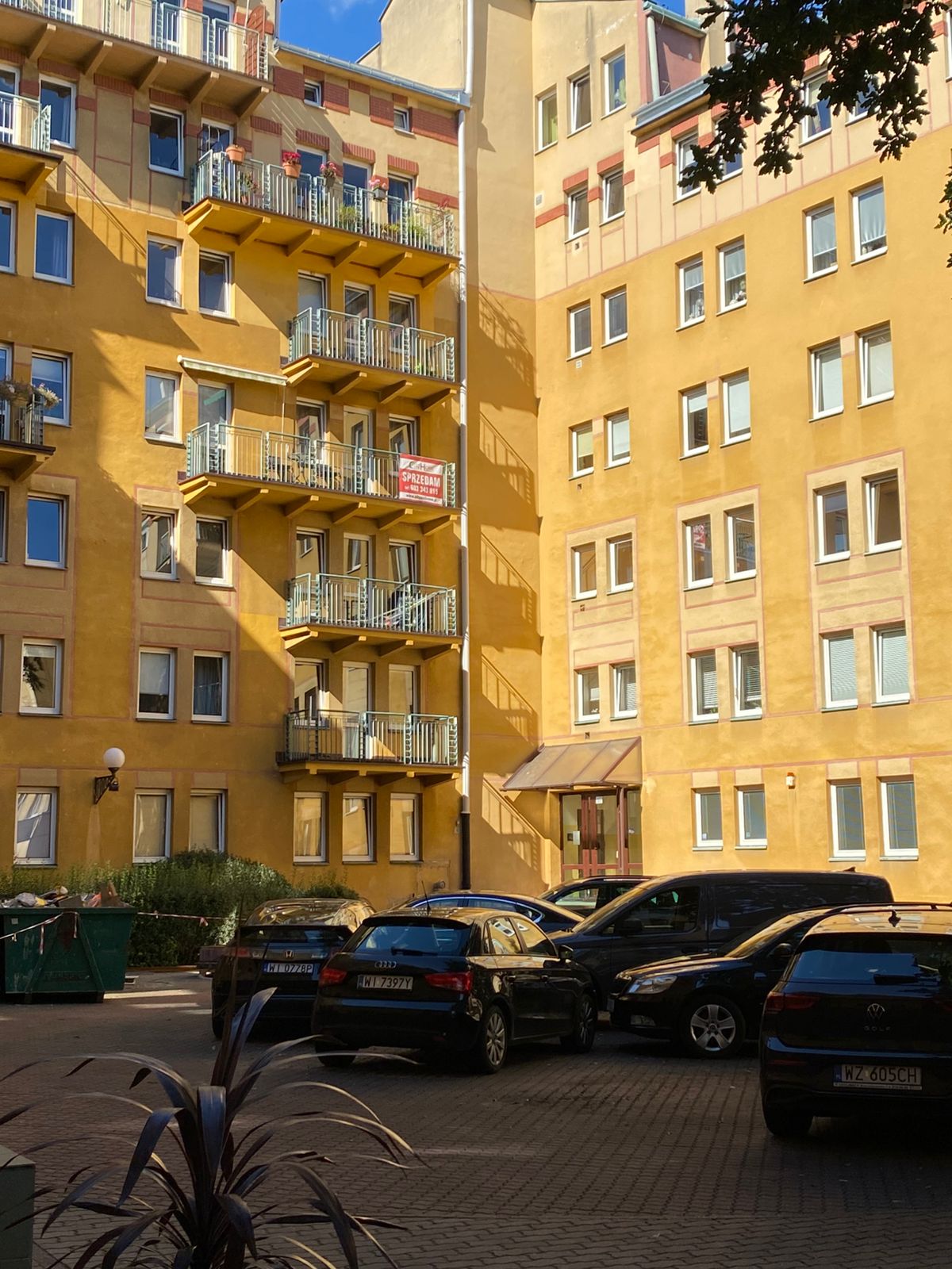 FOR RENT! 3-room apartment | 2 separate bedrooms + living room with open-plan kitchen | WARSAW!