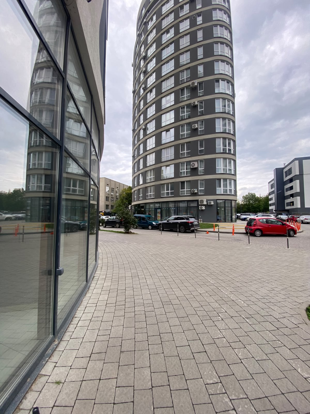 FOR RENT! 70 m² commercial premises! Industrial ventilation!