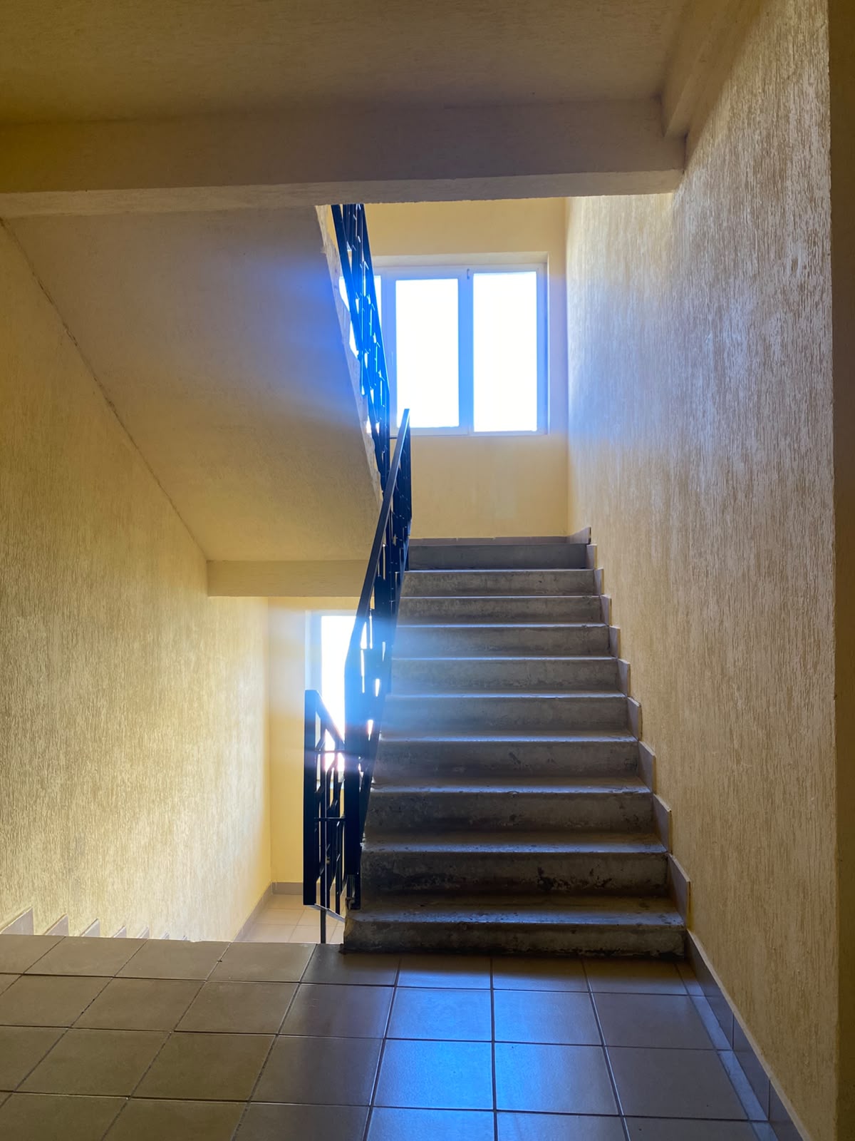 FOR SALE! 3-room apartment, 87 m², Vynnyky! Vynna Hora Street!